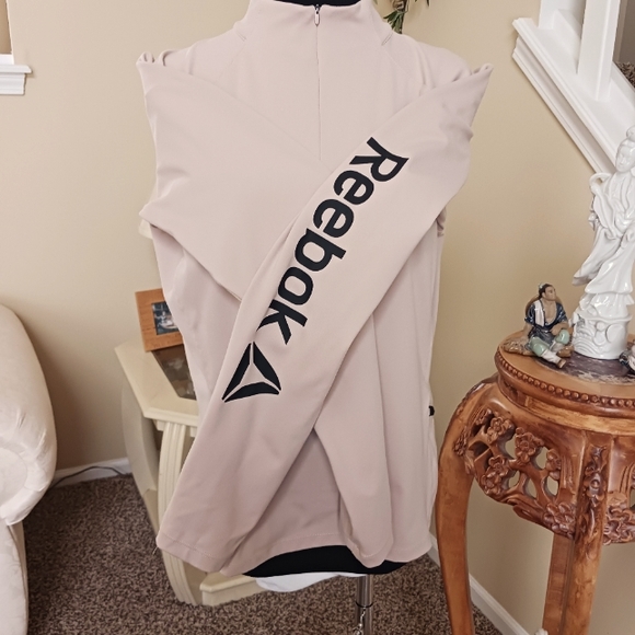 Reebok Half Zip Top L Blush/ Black EUC - Picture 4 of 12